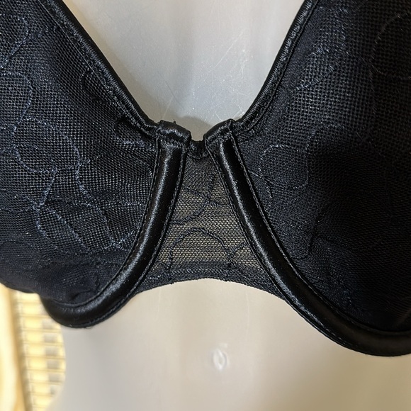 Black Satin and Mesh Jacquard Print Underwire Bra Brand Unknown See Measurements - Picture 4 of 16